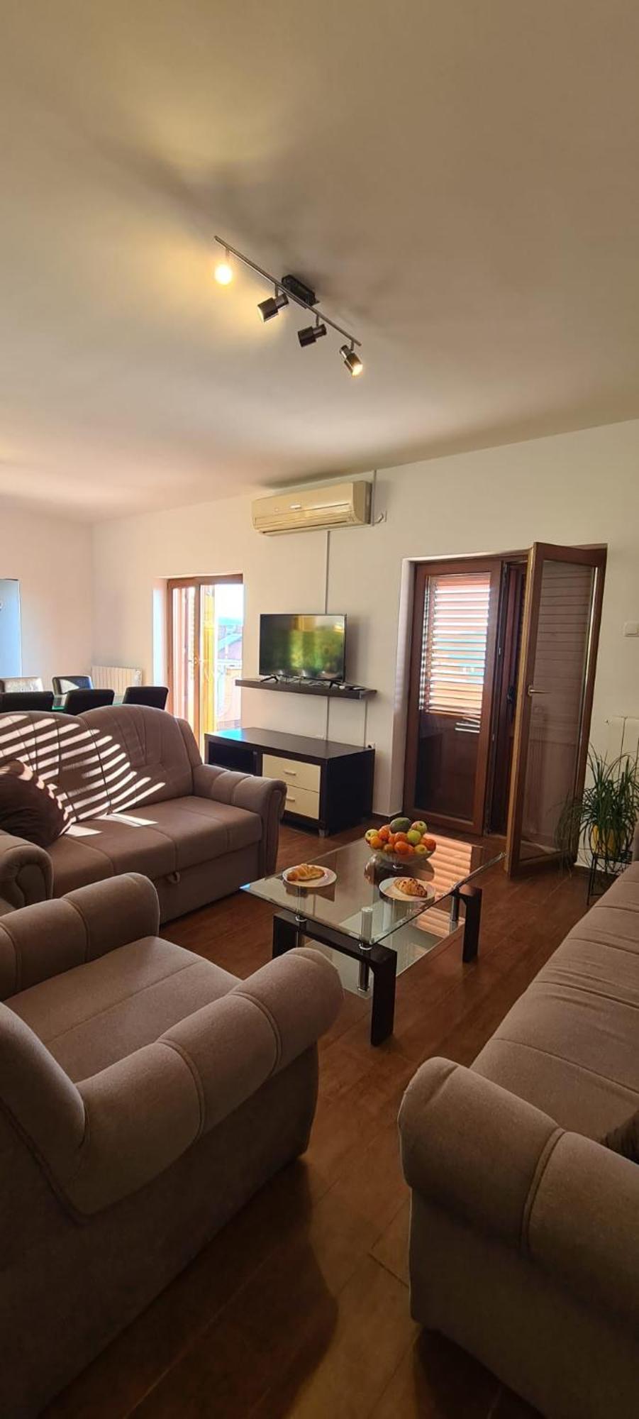 Apartments Klara 诺维·维诺多尔斯基 外观 照片